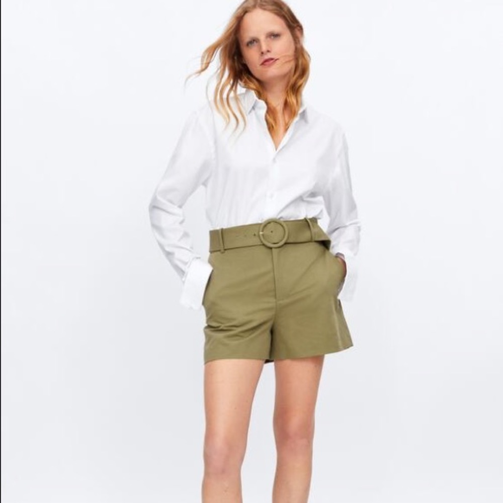 New with tags Zara belted shorts